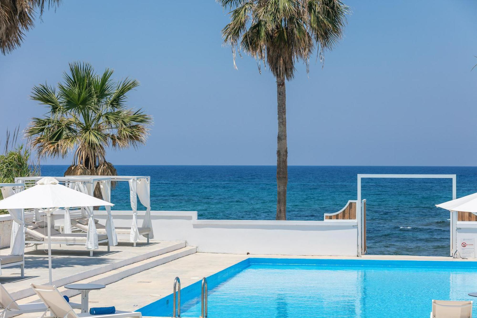 Thalasses Adelianos Kampos