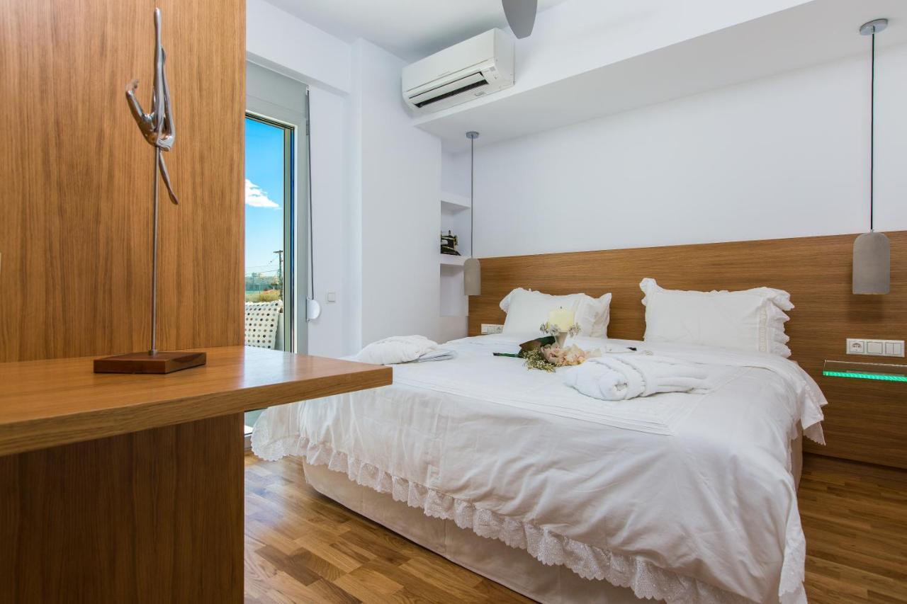 Villa Thalasses Adelianos Kampos